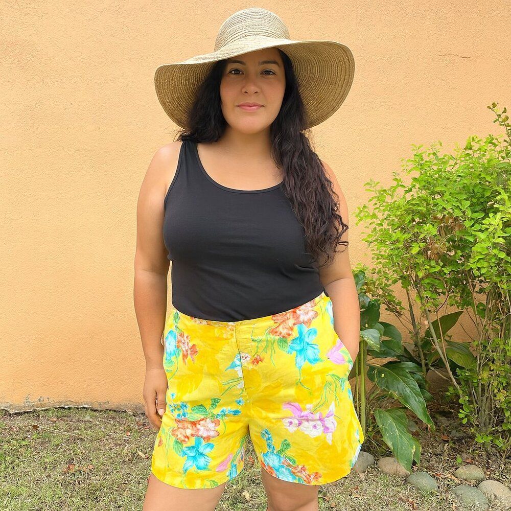 Lauren Ralph Lauren Yellow Floral Linen Shorts Womens Size 14W Summer Vacation